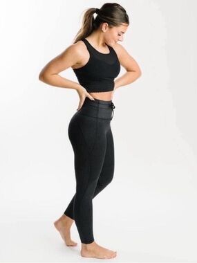 NWT Zyia Active Black Shimmer Drawstring Luxe 7/8 24” Legging.